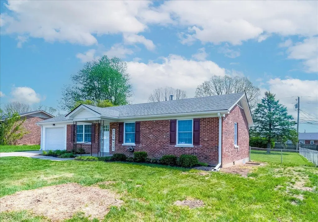 320 Bellechase Lane Nicholasville KY 40356