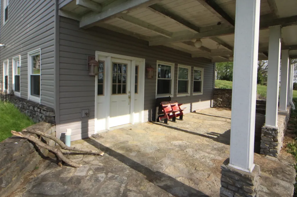 591 Old Lebanon Road Springfield KY 40069
