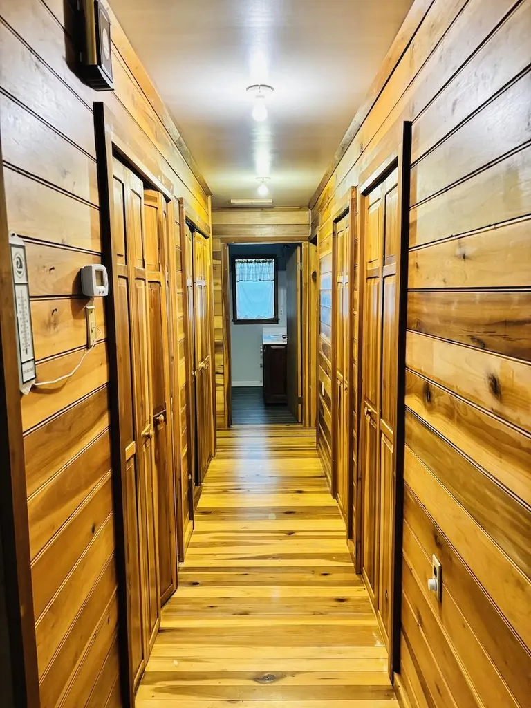 1265 Thornton Road Russell Springs KY 42642