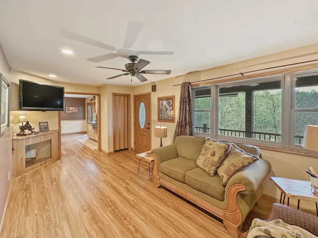 560 Davis Drive Olive Hill KY 41164
