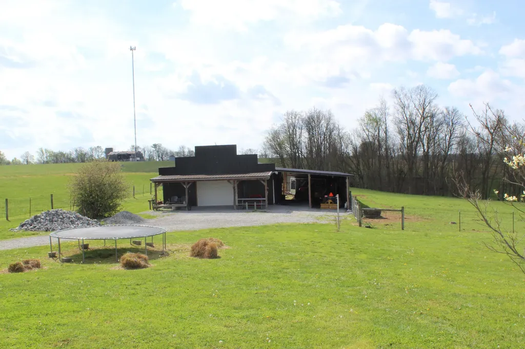 990 Dry Fork Road Danville KY 40422