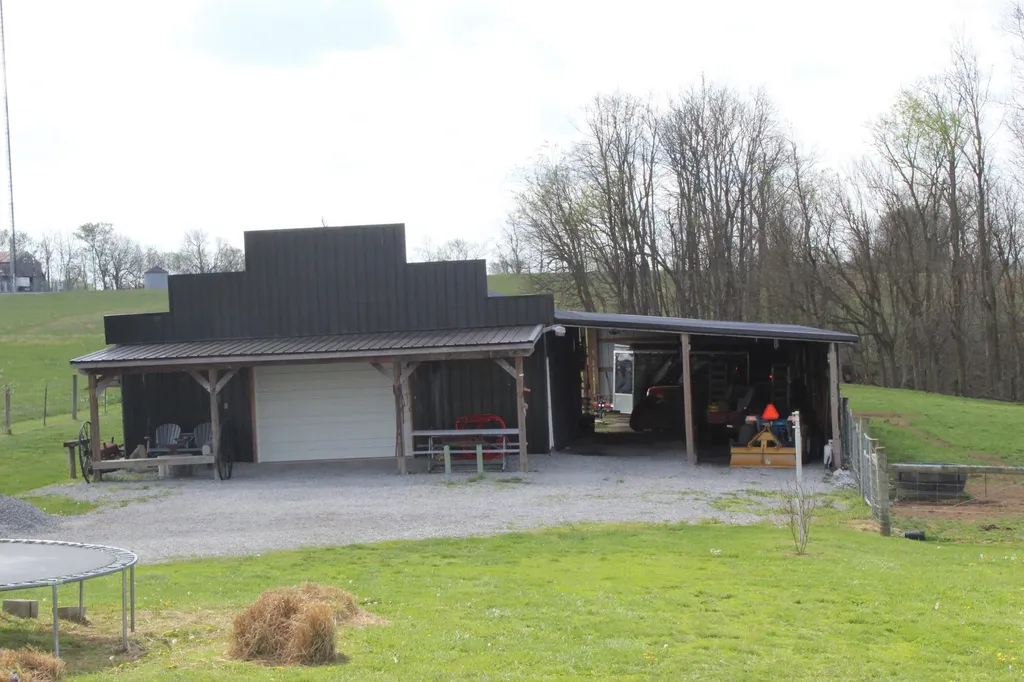 990 Dry Fork Road Danville KY 40422