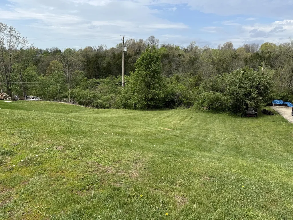 506 Collins Landing Frankfort KY 40601