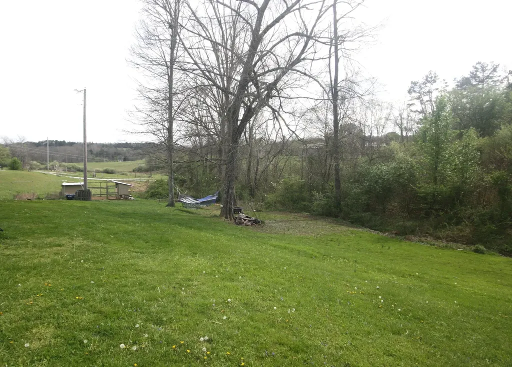 1742 Jackson County High School Road Mckee KY 40447