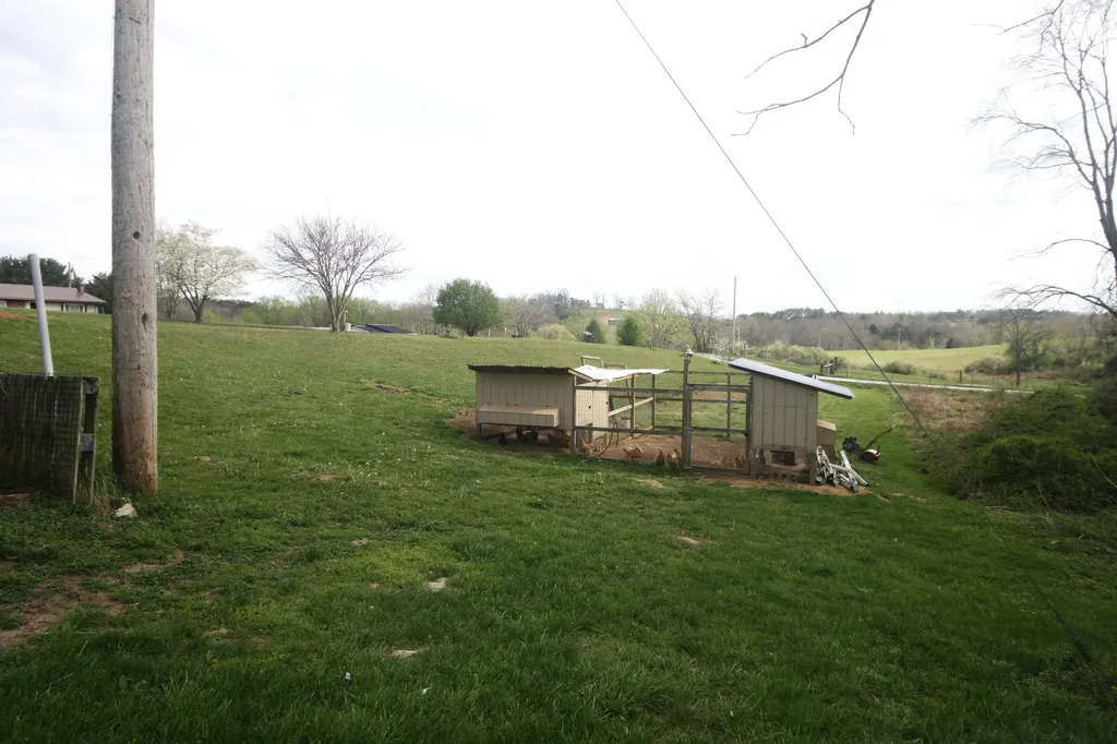 1742 Jackson County High School Road Mckee KY 40447