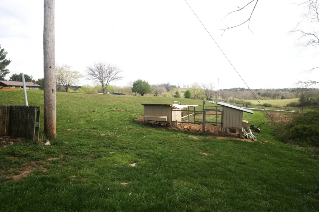 1742 Jackson County High School Road Mckee KY 40447