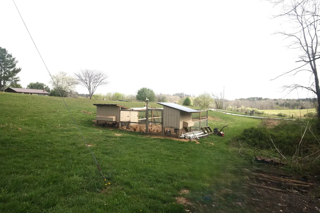 1742 Jackson County High School Road Mckee KY 40447