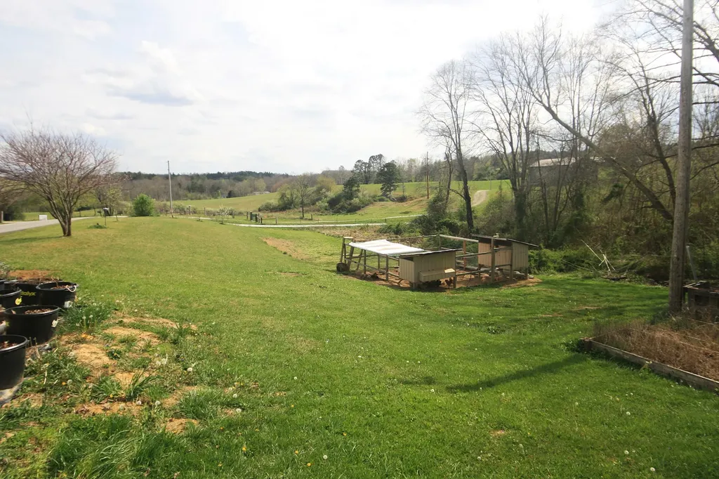 1742 Jackson County High School Road Mckee KY 40447