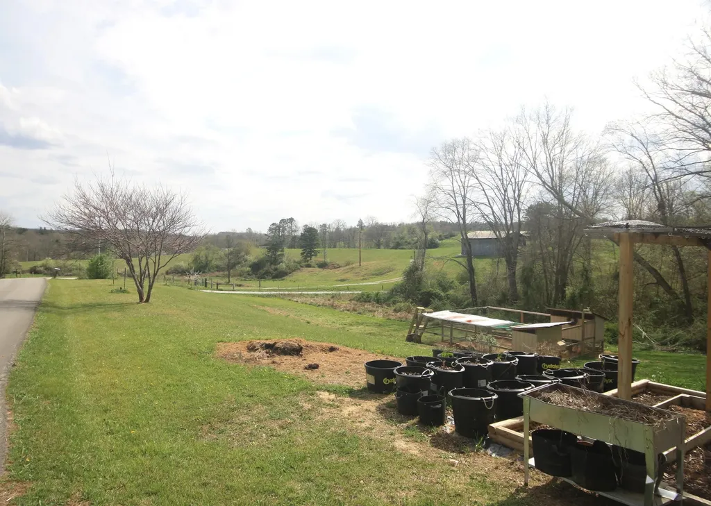 1742 Jackson County High School Road Mckee KY 40447