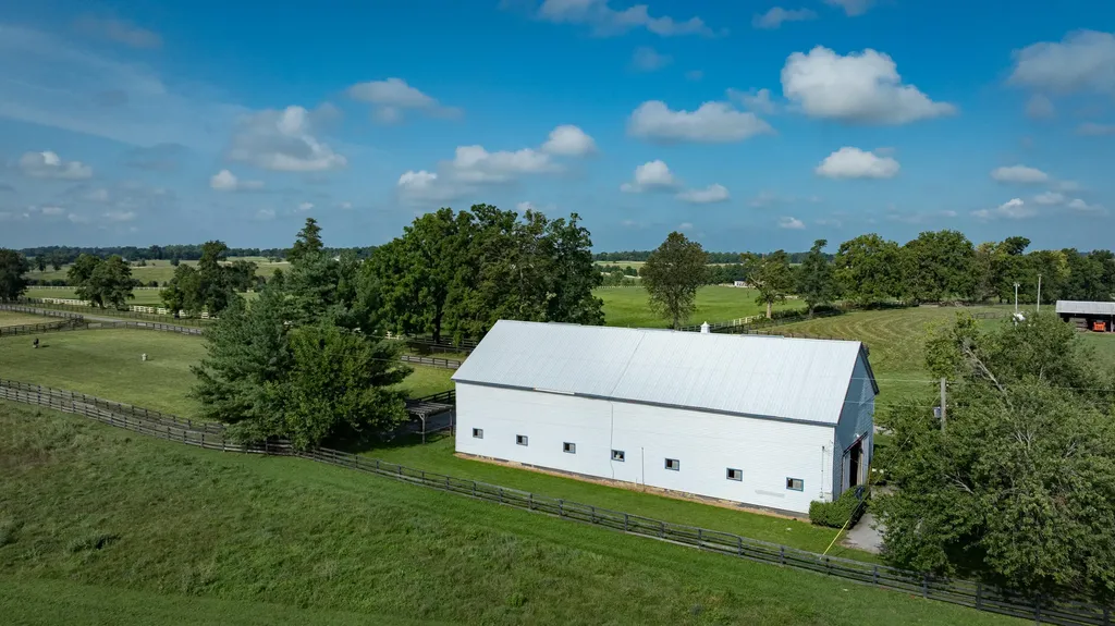 4462 Mount Horeb Pike Lexington KY 40511