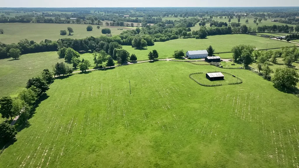 4462 Mount Horeb Pike Lexington KY 40511