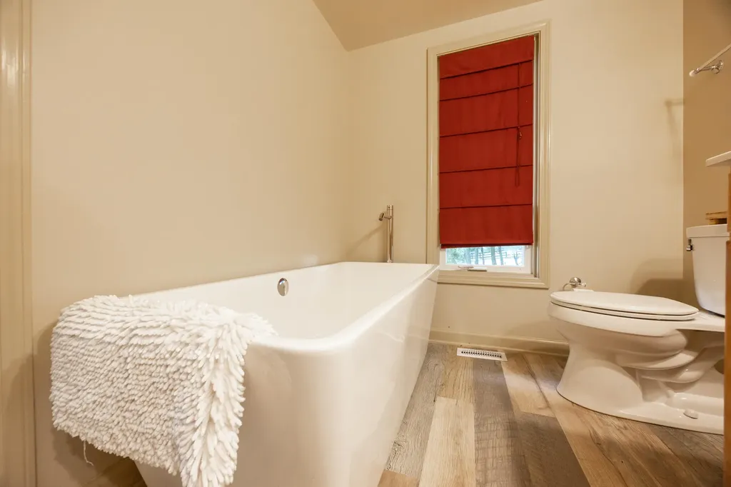 4462 Mount Horeb Pike Lexington KY 40511