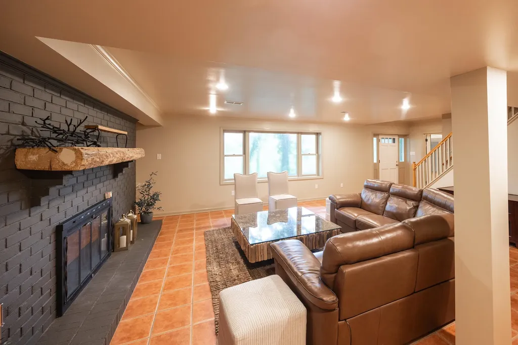 4462 Mount Horeb Pike Lexington KY 40511
