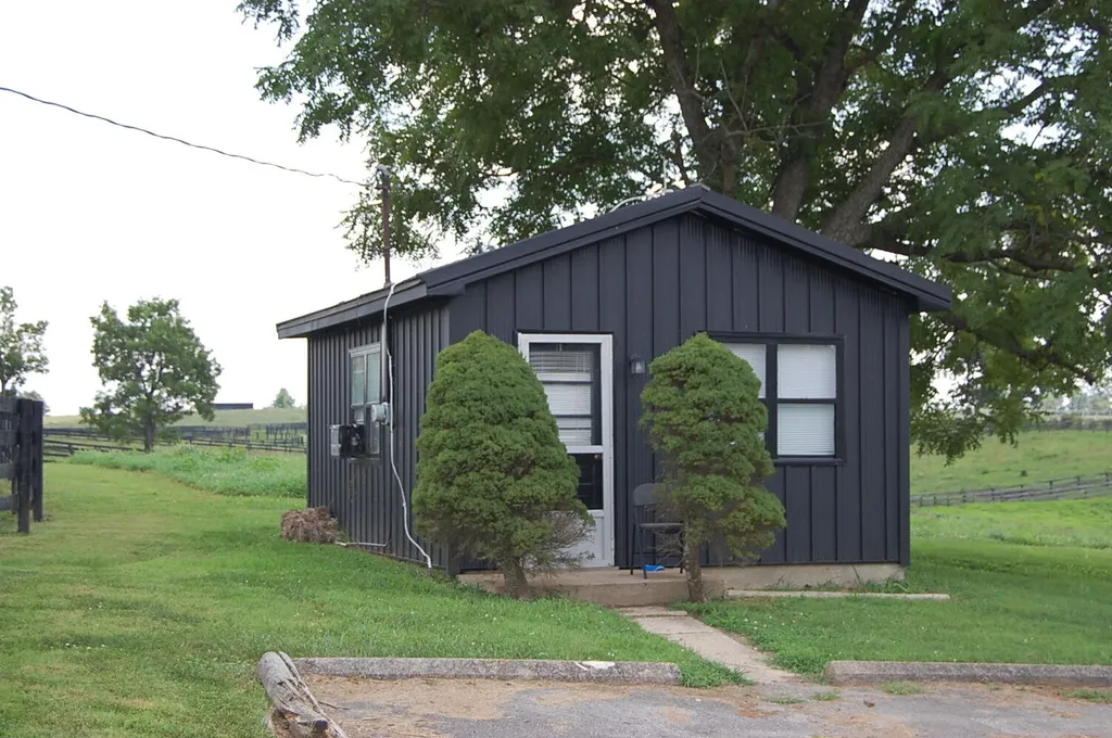 4462 Mount Horeb Pike Lexington KY 40511