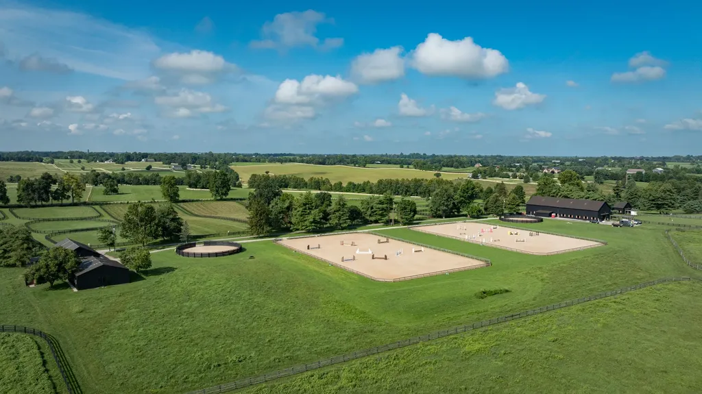 4462 Mount Horeb Pike Lexington KY 40511