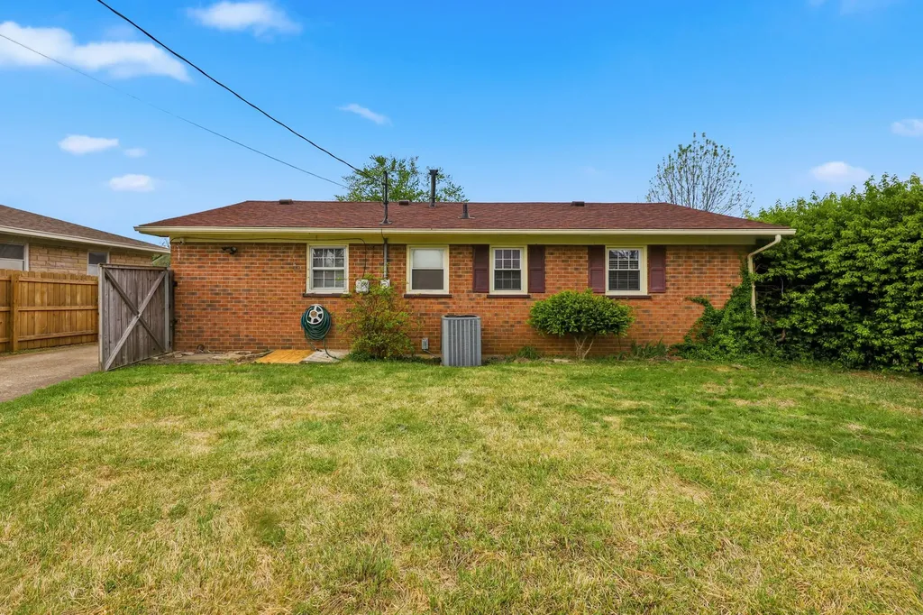 401 Peachtree Road Lexington KY 40509