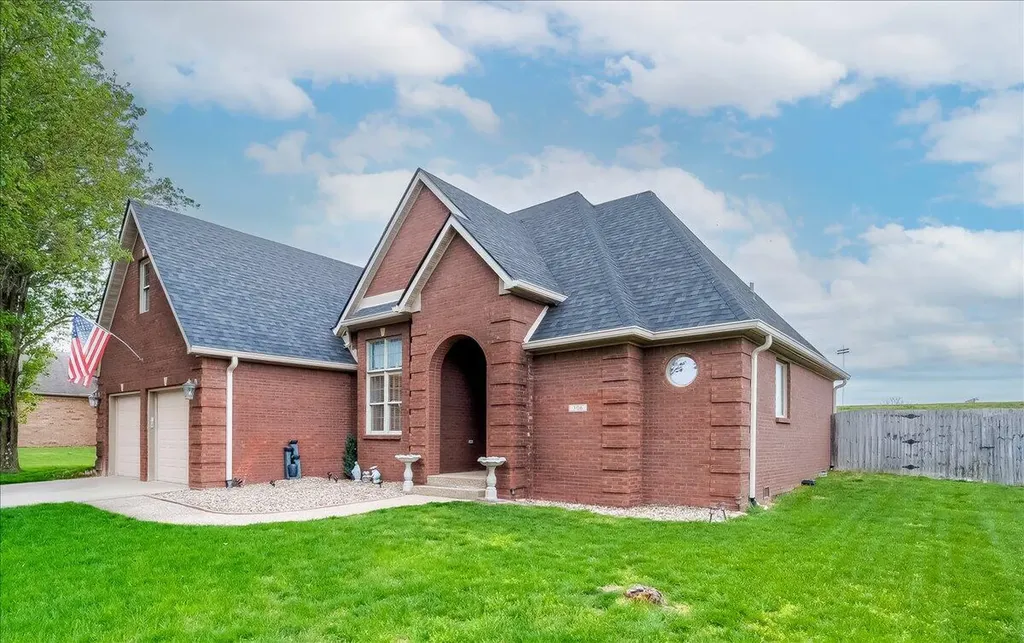 306 Savanna Drive Richmond KY 40475