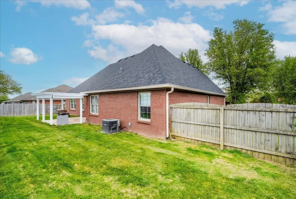 306 Savanna Drive Richmond KY 40475