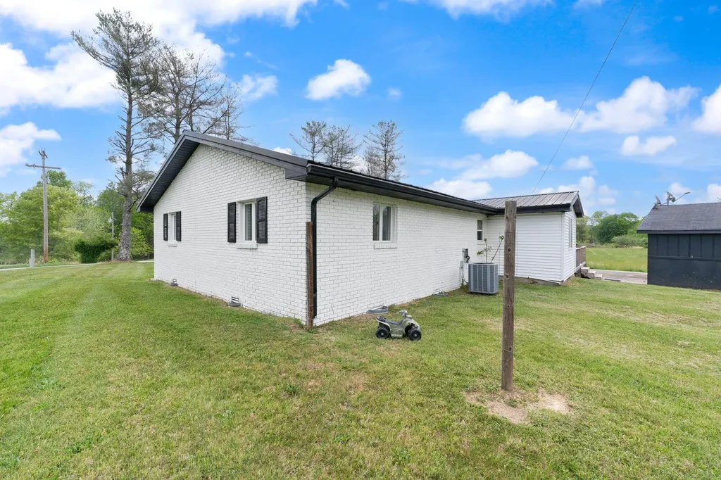 1726 Mildred Road Mckee KY 40447