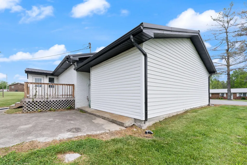 1726 Mildred Road Mckee KY 40447