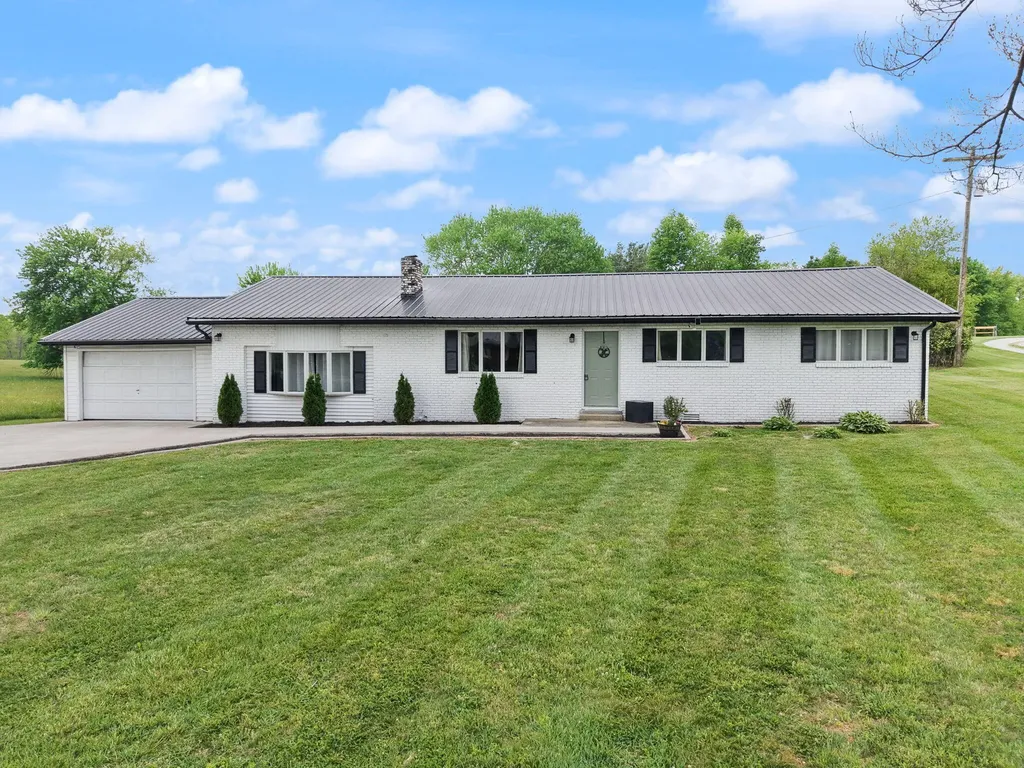 1726 Mildred Road Mckee KY 40447
