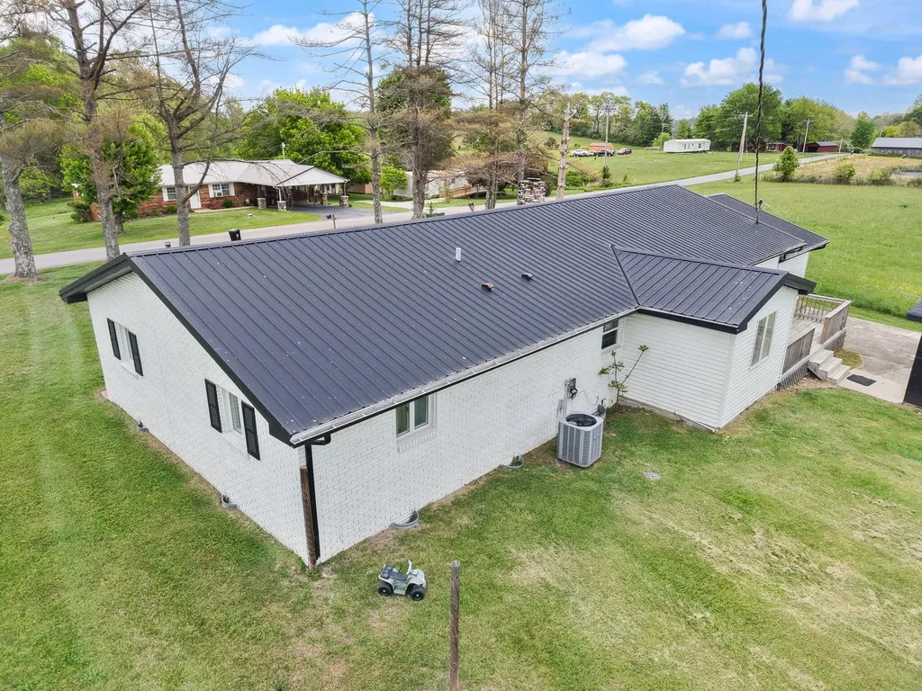 1726 Mildred Road Mckee KY 40447