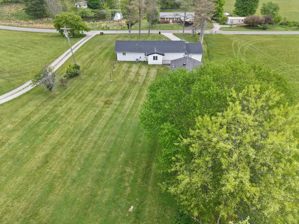 1726 Mildred Road Mckee KY 40447