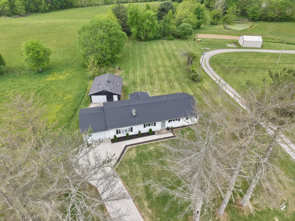 1726 Mildred Road Mckee KY 40447