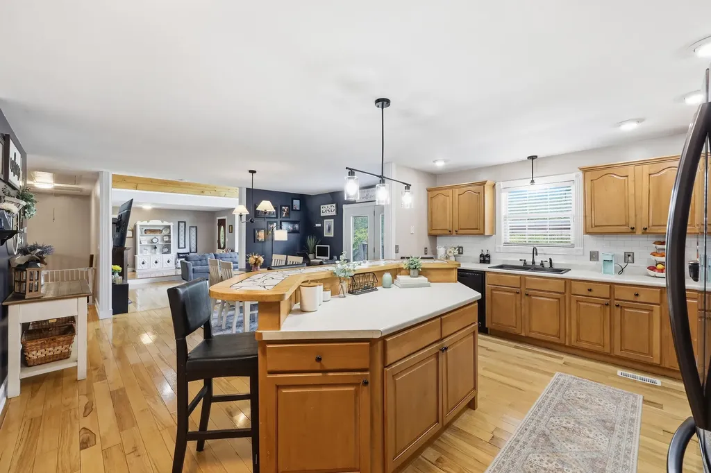 60 Crooked Hill Road London KY 40741