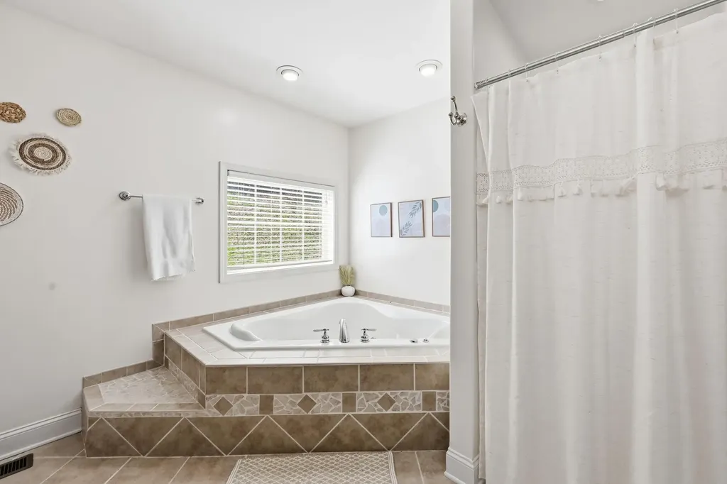 60 Crooked Hill Road London KY 40741