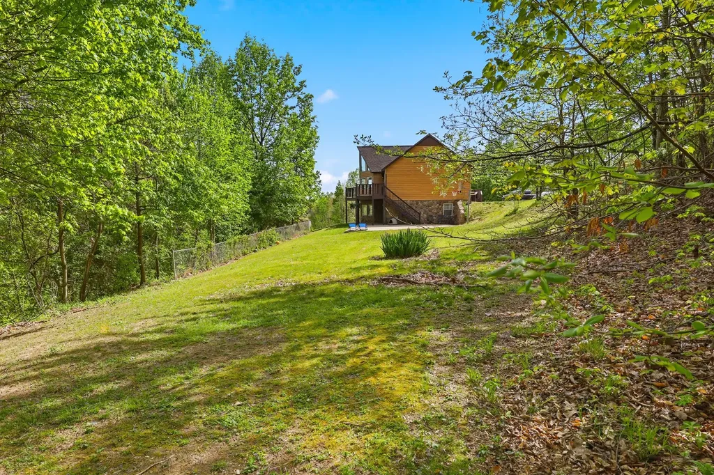 60 Crooked Hill Road London KY 40741