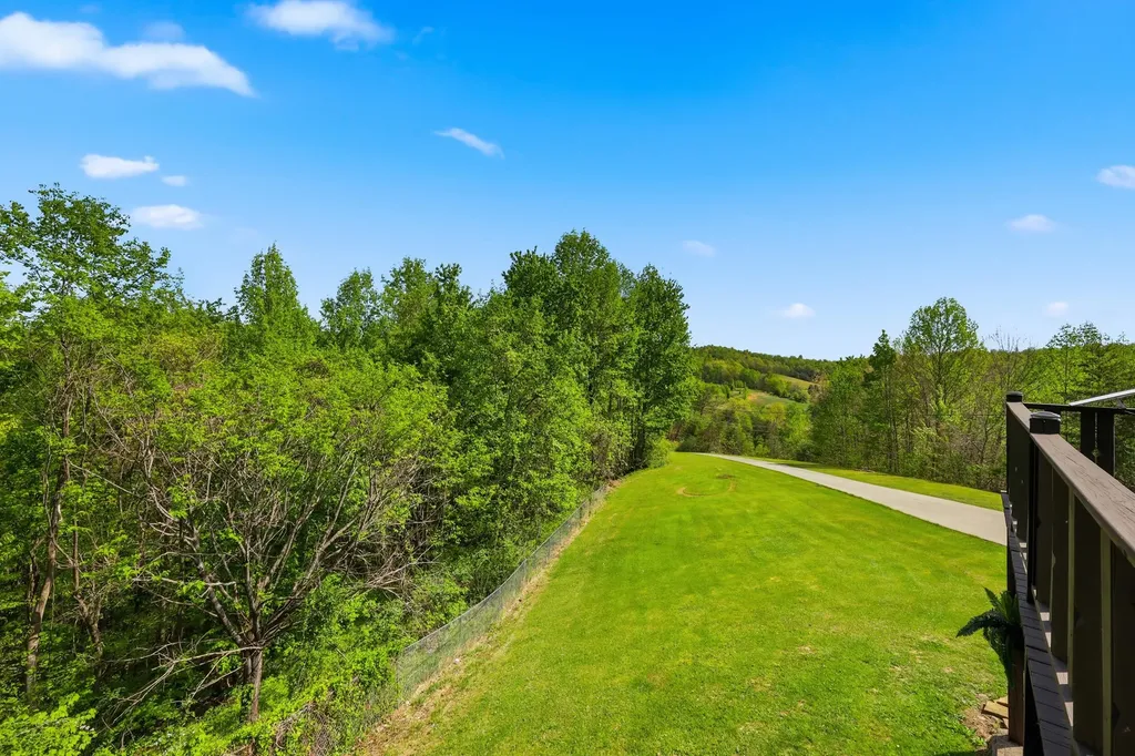 60 Crooked Hill Road London KY 40741