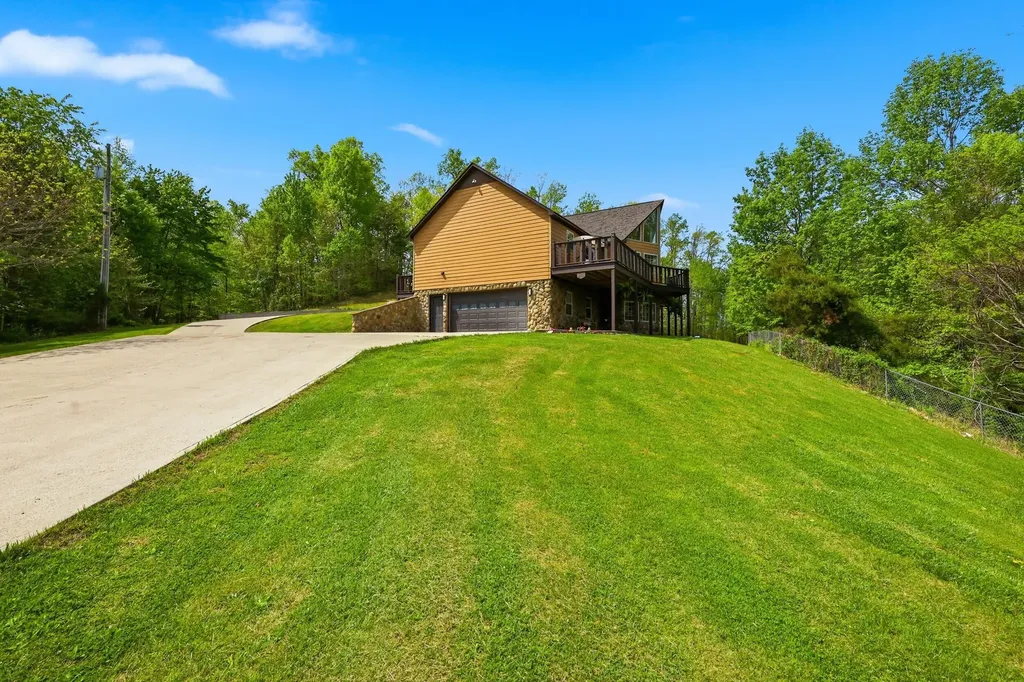 60 Crooked Hill Road London KY 40741