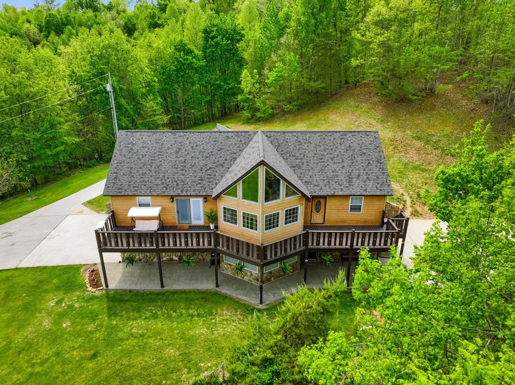 60 Crooked Hill Road London KY 40741