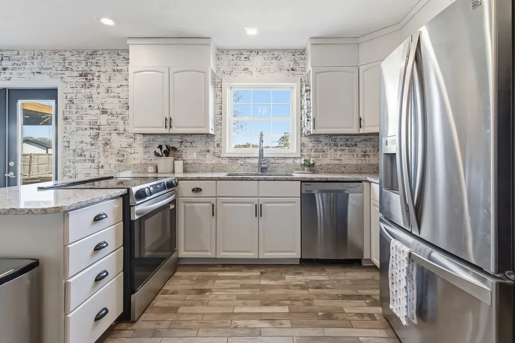 252 Brookside Drive London KY 40744