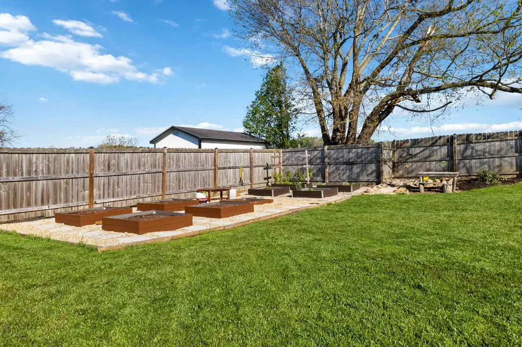 252 Brookside Drive London KY 40744