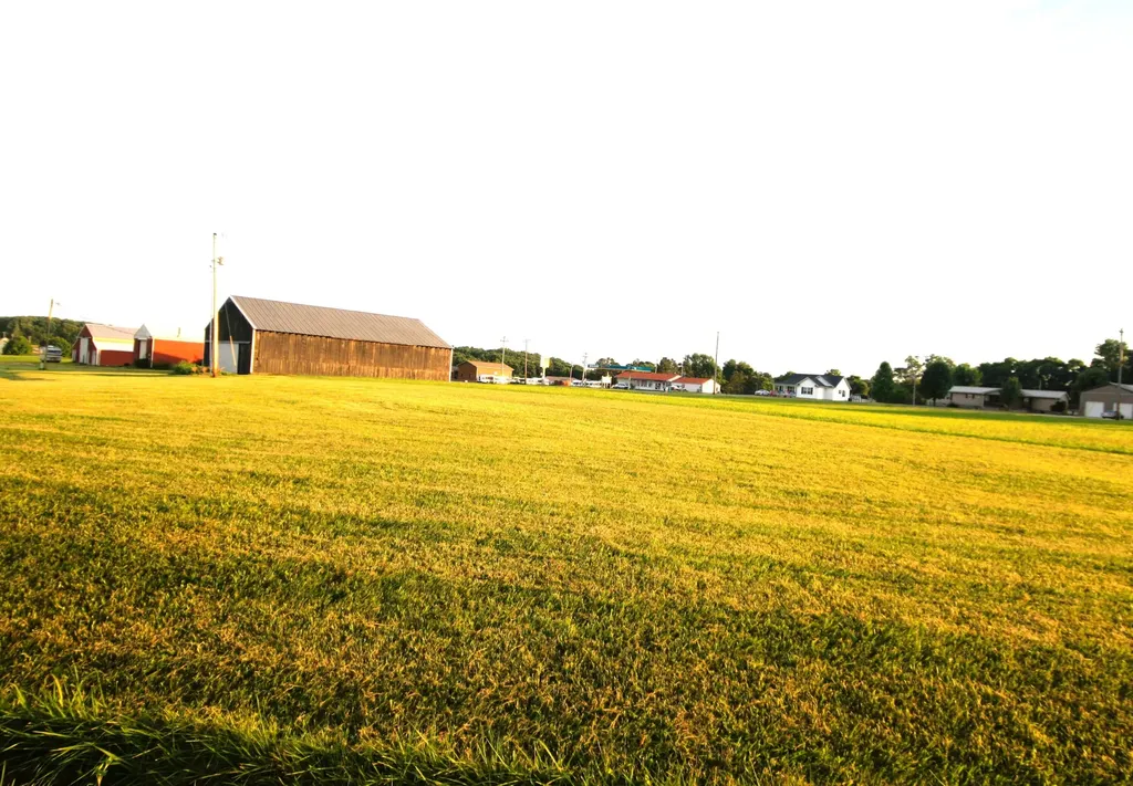 5689 State Highway 290 Mckee KY 40447