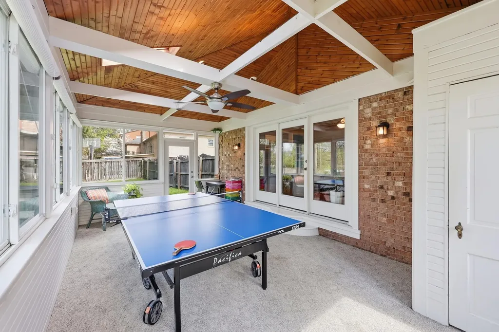 828 Cahaba Road Lexington KY 40502