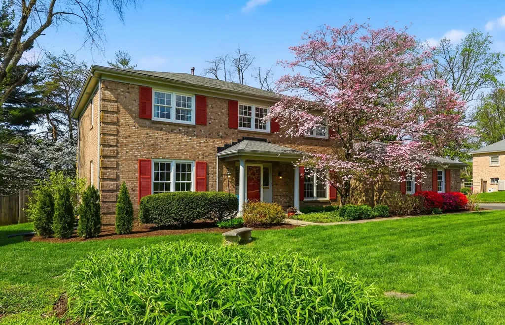 828 Cahaba Road Lexington KY 40502