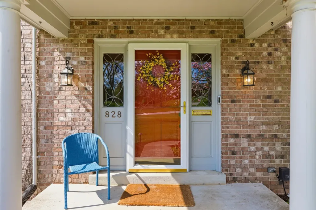 828 Cahaba Road Lexington KY 40502