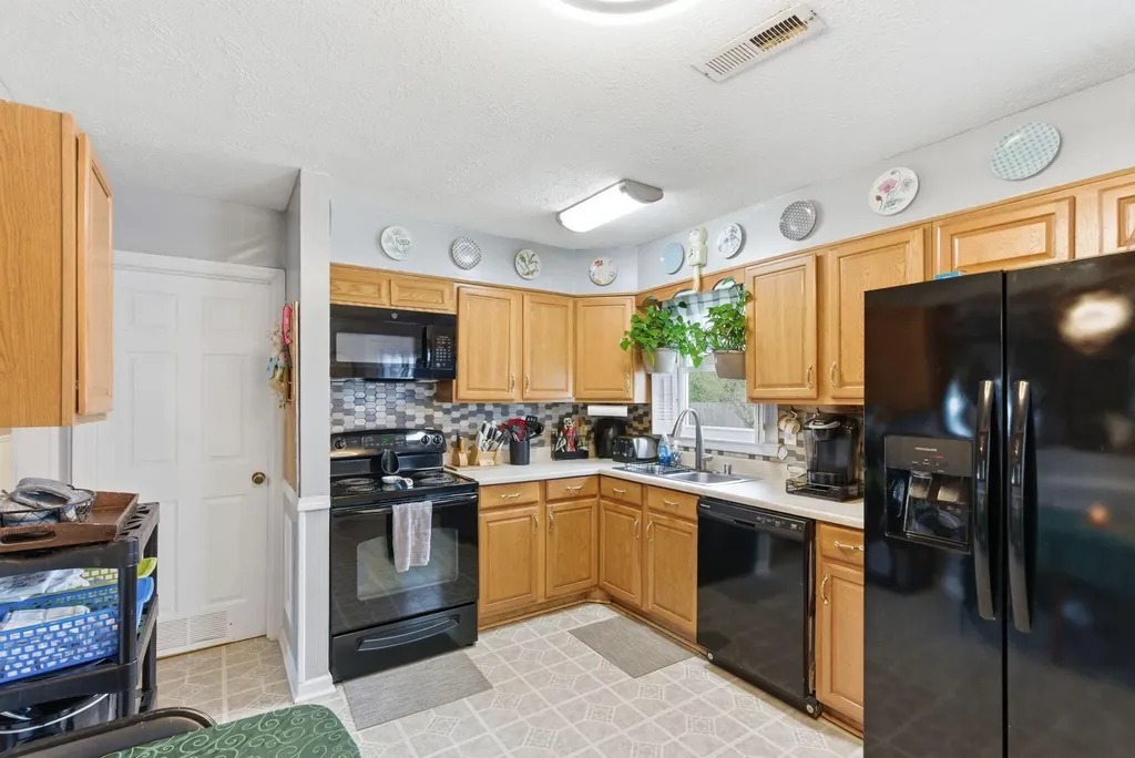 1363 Bridges Creek Court Georgetown KY 40324