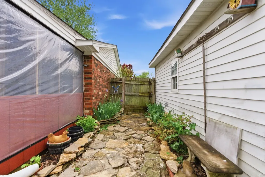 1363 Bridges Creek Court Georgetown KY 40324