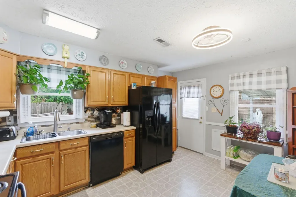1363 Bridges Creek Court Georgetown KY 40324