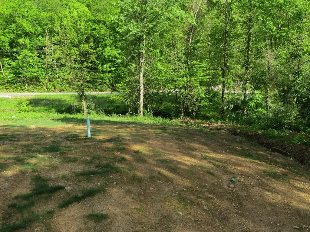 3590 Key 233 Gray KY 40734