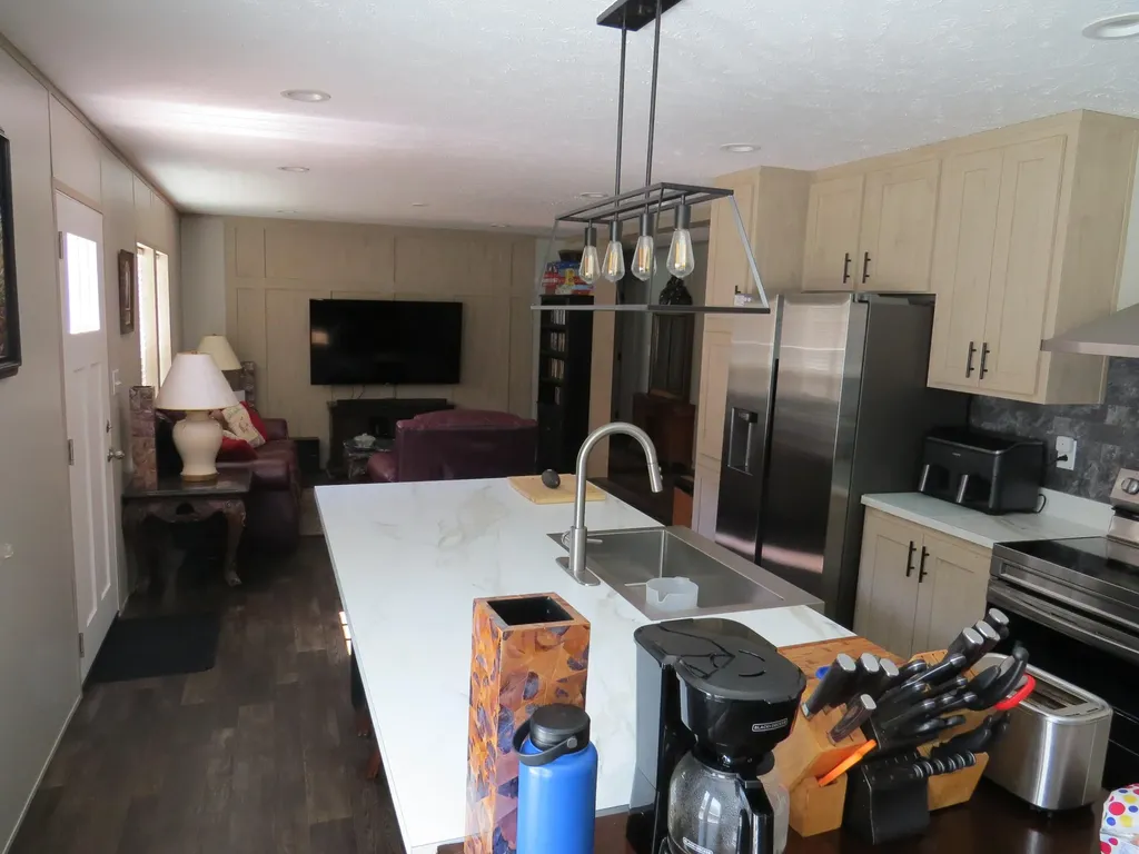 3590 Key 233 Gray KY 40734