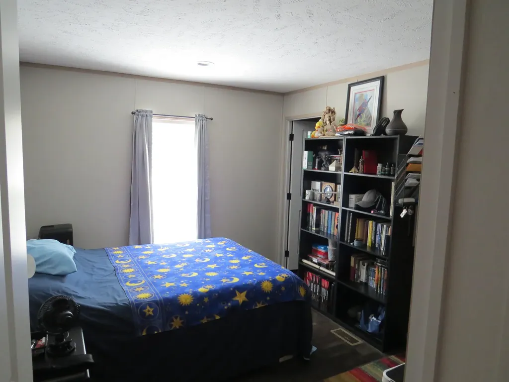 3590 Key 233 Gray KY 40734