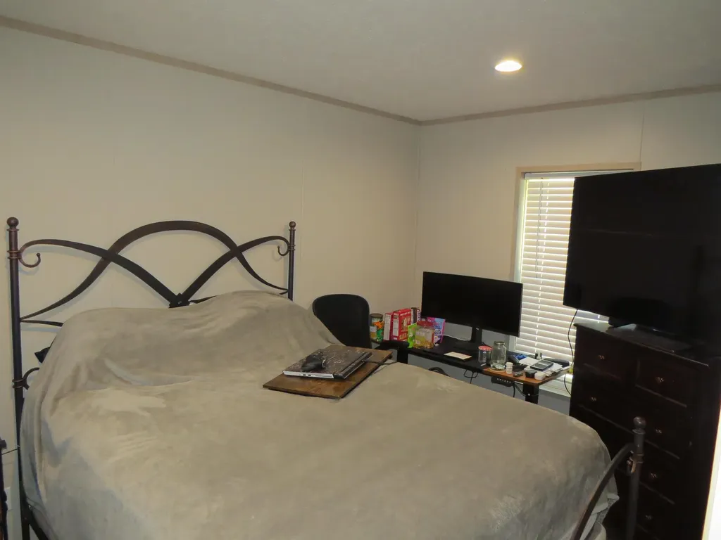 3590 Key 233 Gray KY 40734