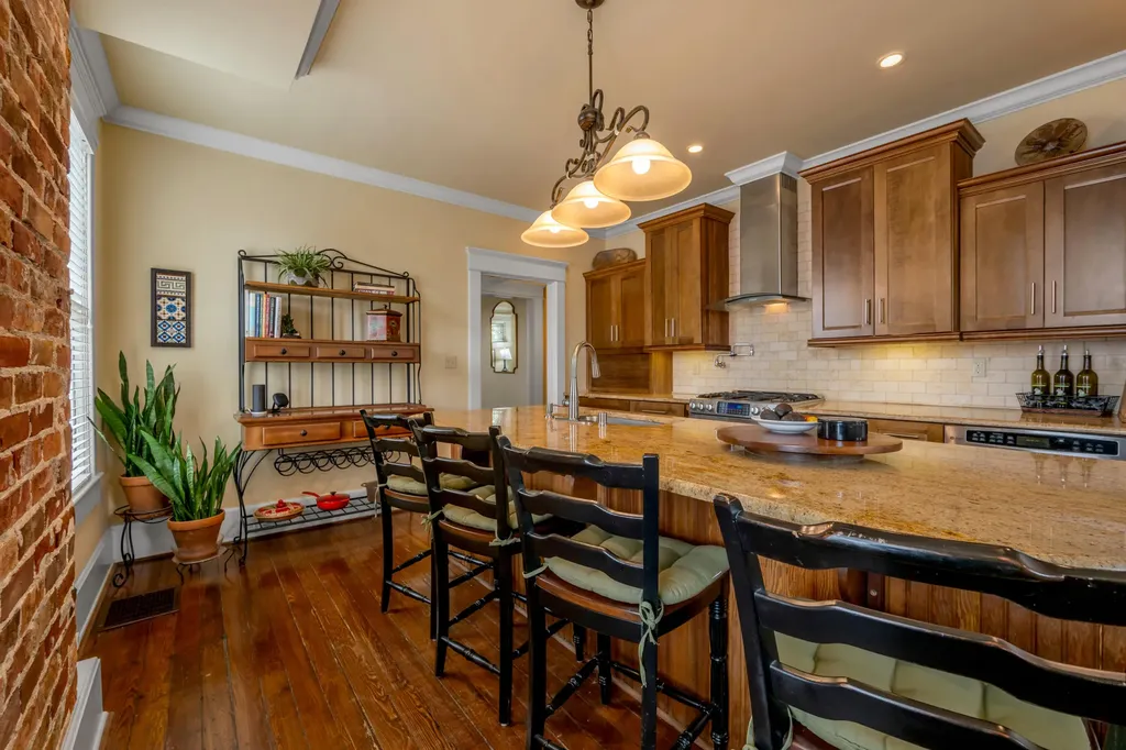 116 Forest Avenue Lexington KY 40508