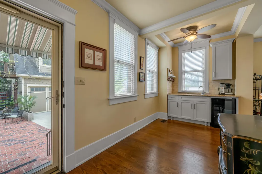 116 Forest Avenue Lexington KY 40508