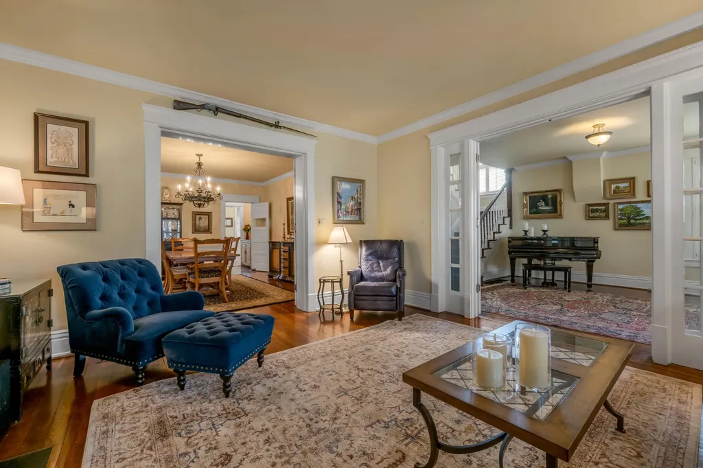 116 Forest Avenue Lexington KY 40508